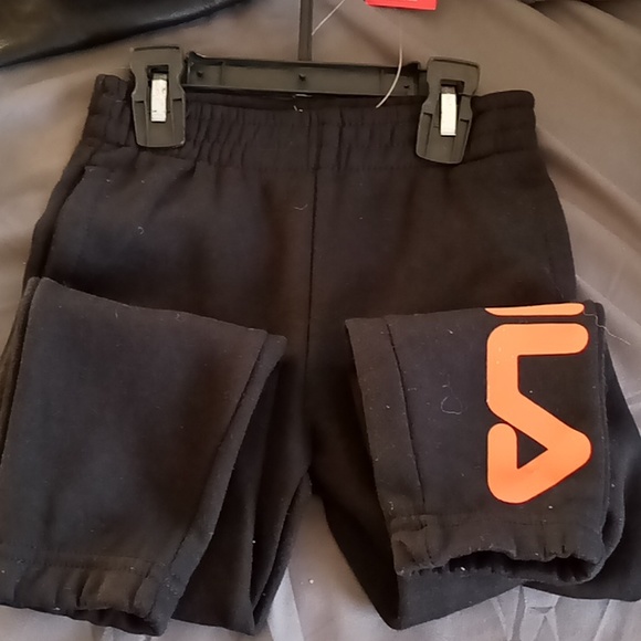 Fila - Picture 2 of 3